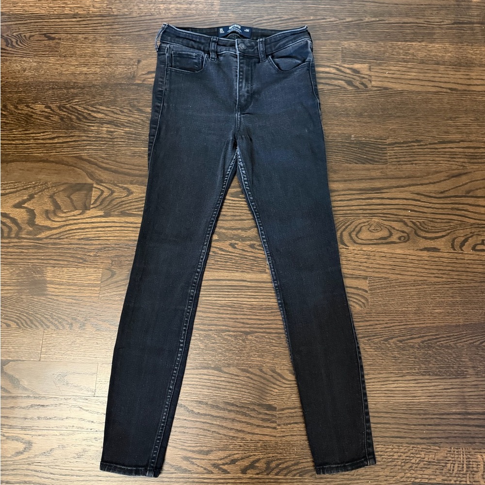 Hollister Dark Wash Women's Skinny Jeans